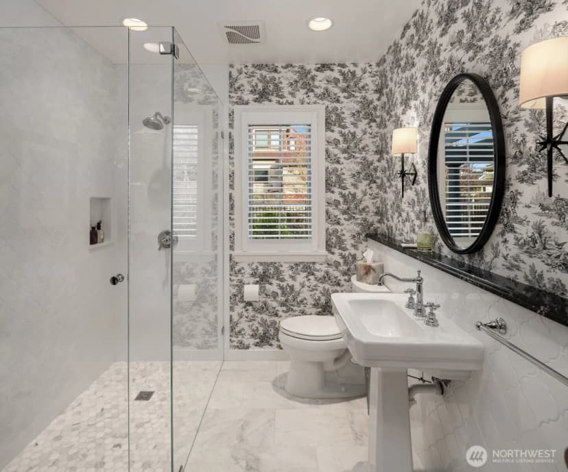 Property photo for 2256 W Viewmont Way W, Seattle photo 19