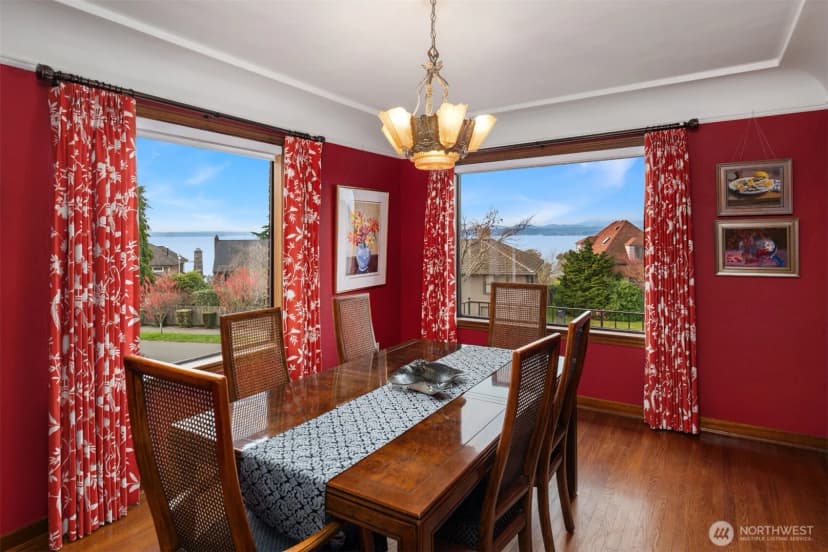 Property photo for 2256 W Viewmont Way W, Seattle photo 15