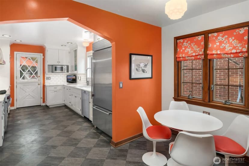 Property photo for 2256 W Viewmont Way W, Seattle photo 17
