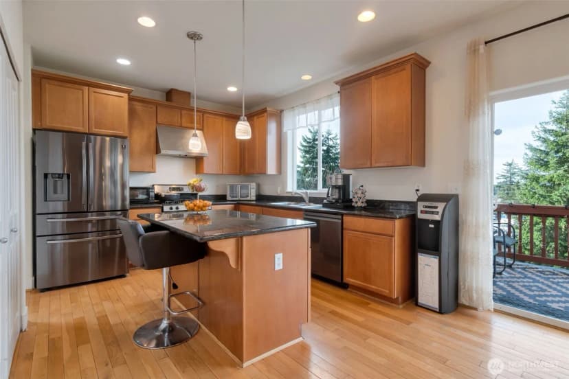 Property photo for 16608 43rd Avenue W, Lynnwood photo 8