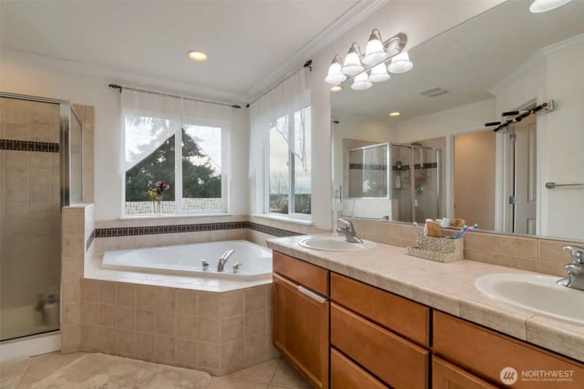 Property photo for 16608 43rd Avenue W, Lynnwood photo 15