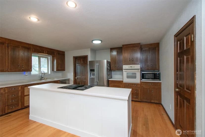 Property photo for 2016 W Fourth Street, Port Angeles photo 23