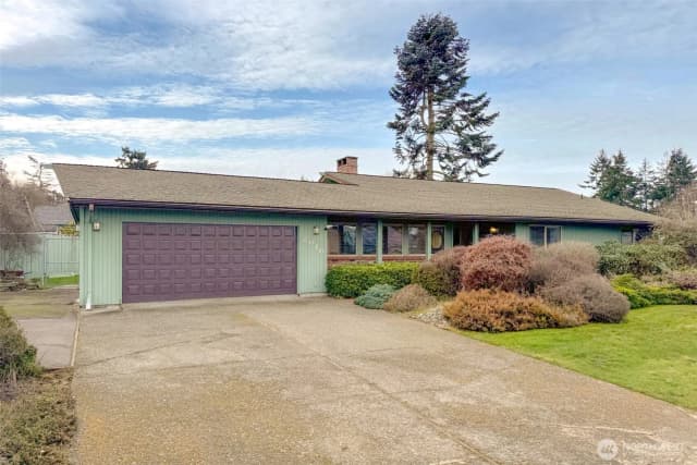 Property photo for 2016 W Fourth Street, Port Angeles photo 3