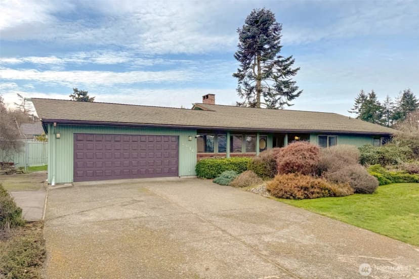 Property photo for 2016 W Fourth Street, Port Angeles photo 3
