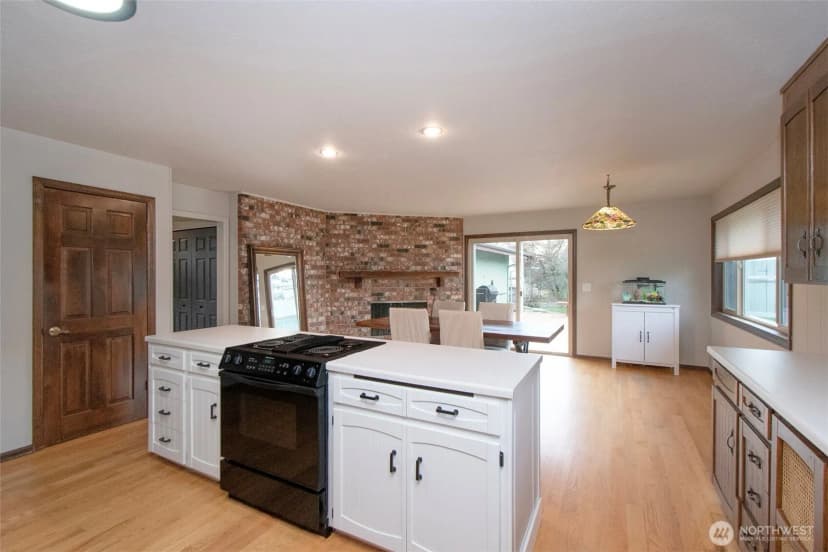Property photo for 2016 W Fourth Street, Port Angeles photo 21