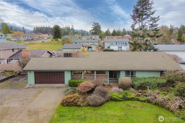 Property photo for 2016 W Fourth Street, Port Angeles
