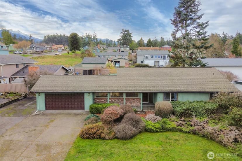 Property photo for 2016 W Fourth Street, Port Angeles