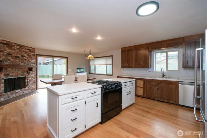 Property photo for 2016 W Fourth Street, Port Angeles photo 22
