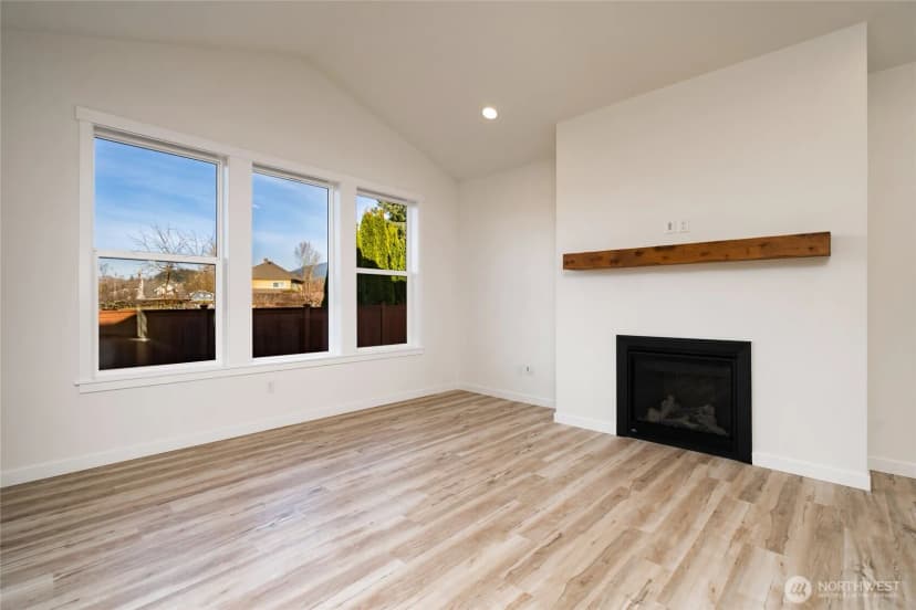 Property photo for 619 Legacy Way, Sedro Woolley photo 17