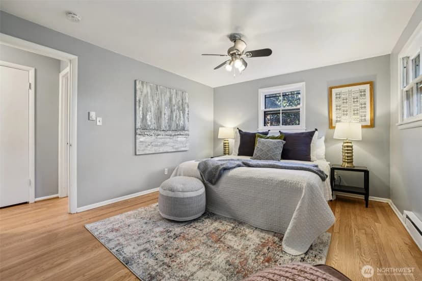 Property photo for 10219 15th Avenue Ne, Seattle photo 13