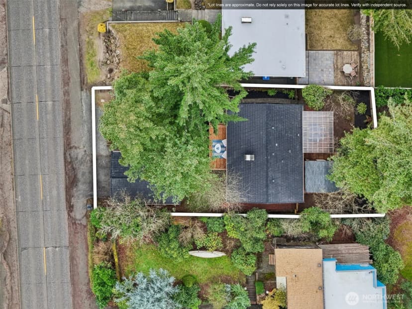 Property photo for 10219 15th Avenue Ne, Seattle photo 26