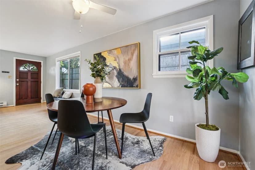 Property photo for 10219 15th Avenue Ne, Seattle photo 8