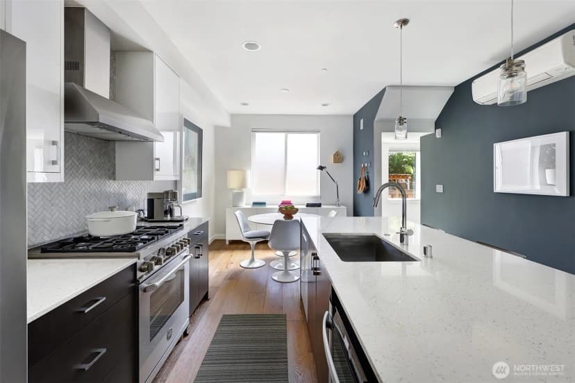Property photo for 1117 34th Avenue #b, Seattle photo 11