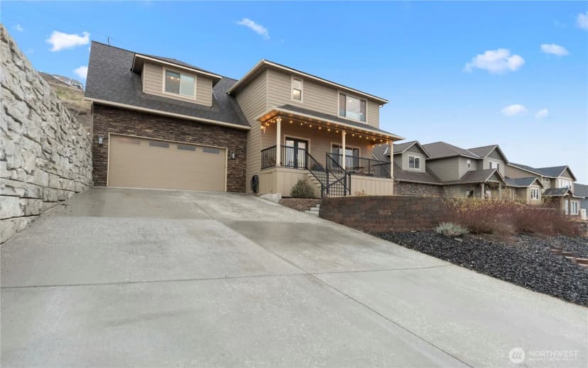 Property photo for 2627 Catalina Avenue, East Wenatchee