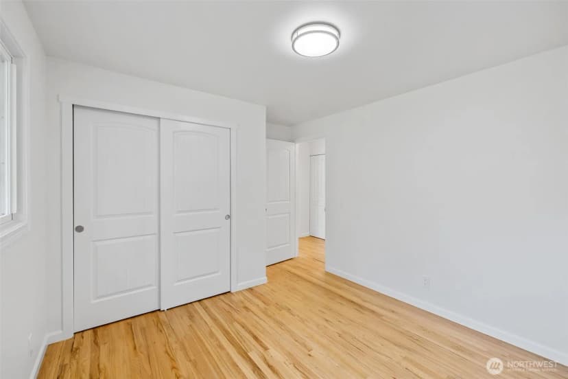 Property photo for 20430 12th Avenue S, Sea Tac photo 21