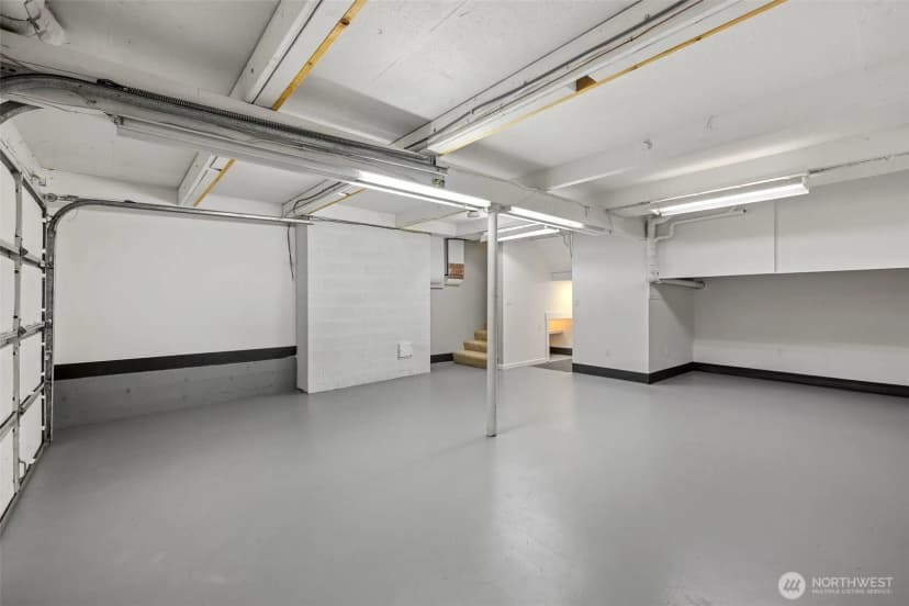 Property photo for 20430 12th Avenue S, Sea Tac photo 33