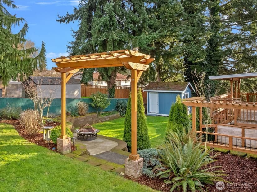 Property photo for 20430 12th Avenue S, Sea Tac photo 32
