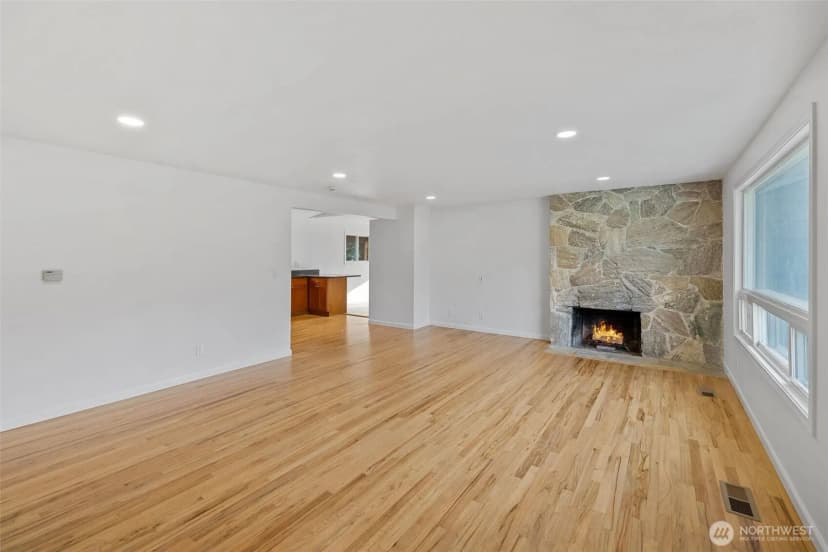Property photo for 20430 12th Avenue S, Sea Tac photo 4