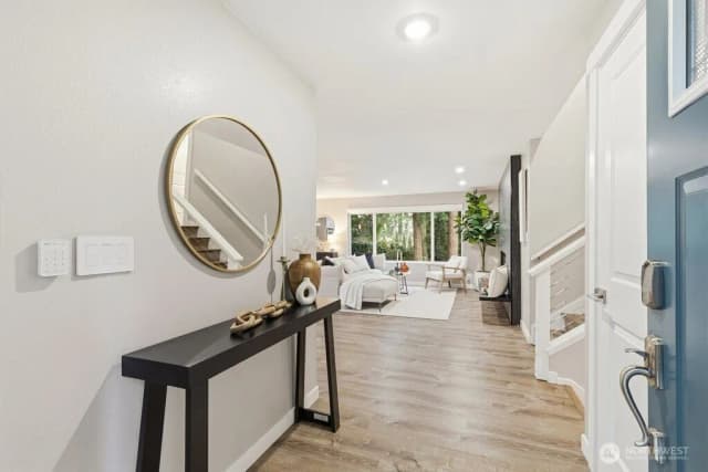 Property photo for 16130 Se Newport Way, Bellevue photo 4