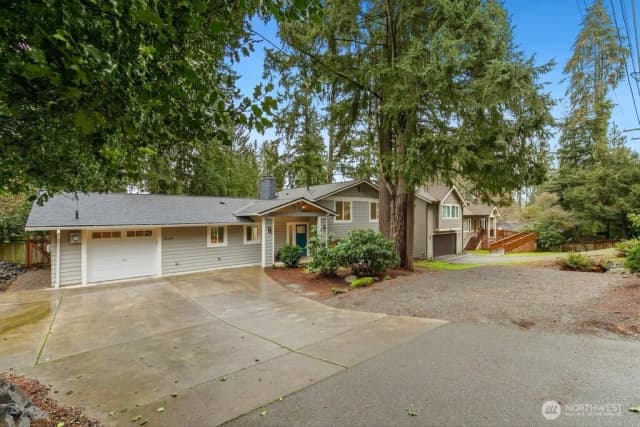 Property photo for 16130 Se Newport Way, Bellevue photo 2