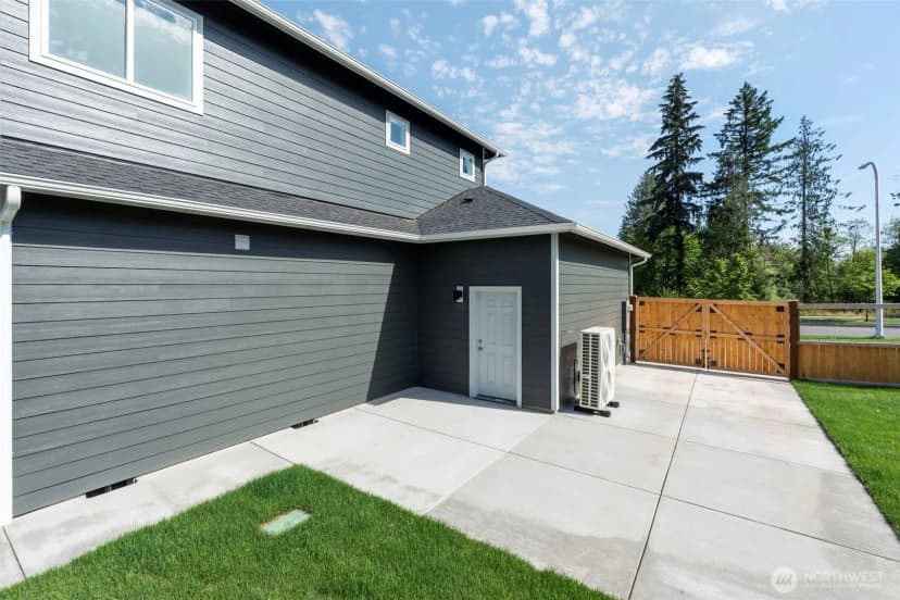 Property photo for 6841 Kyodi Court Se, Tumwater photo 38