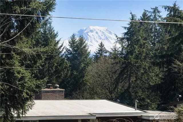 Property photo for 10102 75th Avenue E, Puyallup photo 2