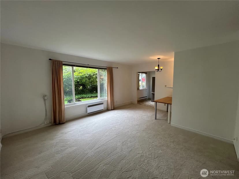 Property photo for 4717 Terrace Drive Ne #4717, Seattle photo 6