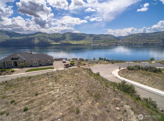 Property photo for 104 Lake Ridge Drive, Chelan photo 3