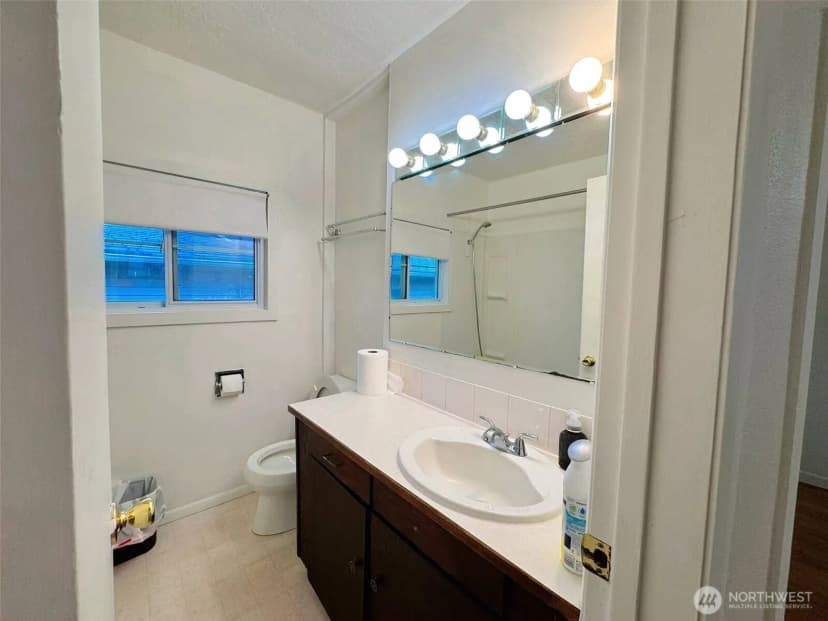 Property photo for 1506 S 43rd Street, Tacoma photo 12