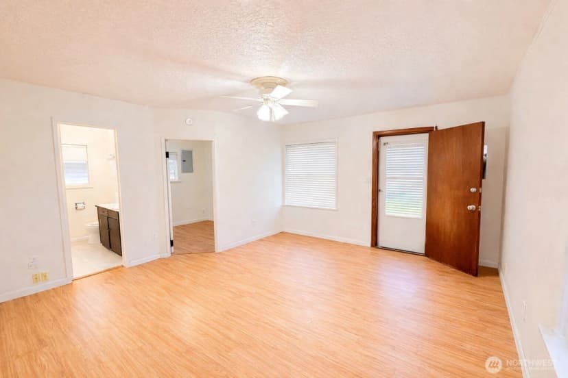 Property photo for 1506 S 43rd Street, Tacoma photo 9