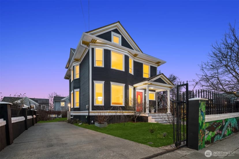 Property photo for 703 24th Avenue S, Seattle photo 31
