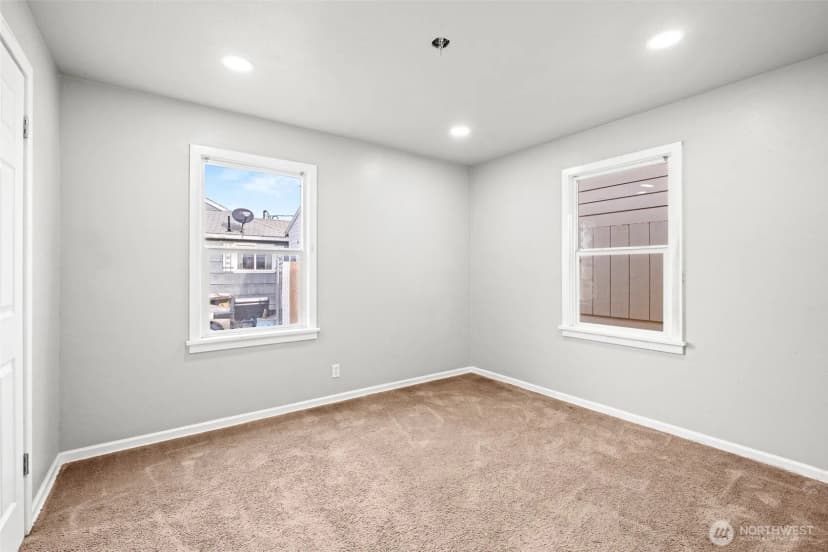 Property photo for 112 E Street Ne, Ephrata photo 9