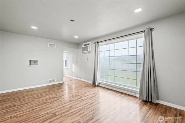 Property photo for 112 E Street Ne, Ephrata photo 5