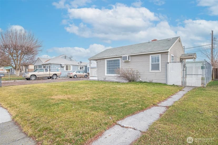 Property photo for 112 E Street Ne, Ephrata photo 25