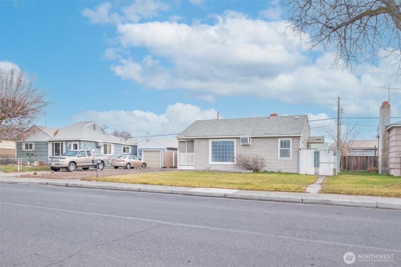 Property photo for 112 E Street Ne, Ephrata photo 22