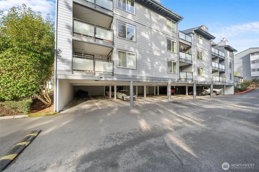 Property photo for 2515 Ne 4th Street #522, Renton photo 23