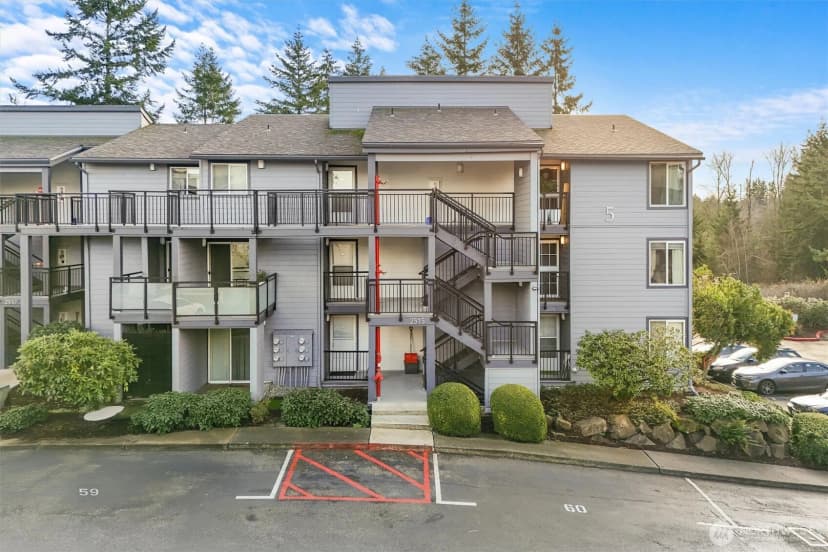 Property photo for 2515 Ne 4th Street #522, Renton photo 31