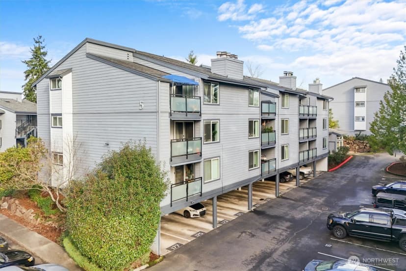 Property photo for 2515 Ne 4th Street #522, Renton photo 26