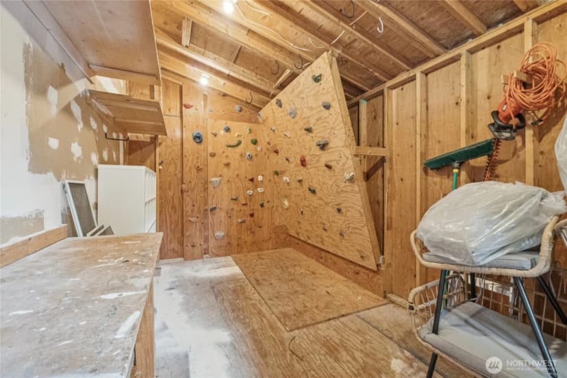 Property photo for 9209 20th Avenue Ne, Seattle photo 28