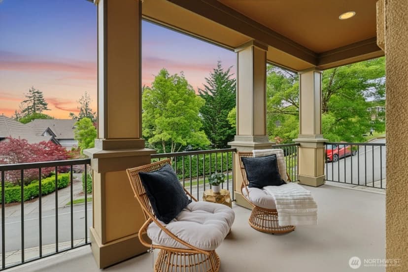 Property photo for 721 Lingering Pine Drive Nw, Issaquah photo 14