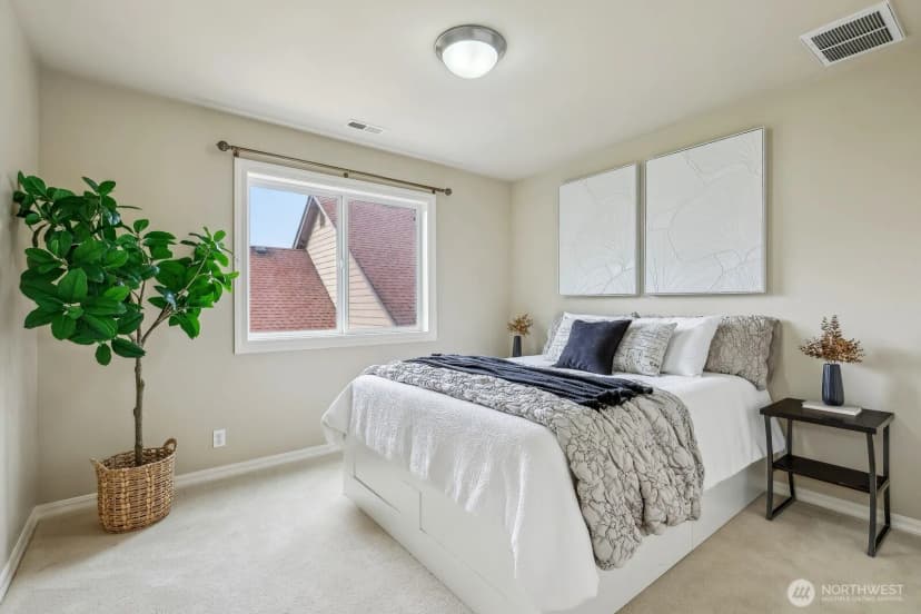 Property photo for 721 Lingering Pine Drive Nw, Issaquah photo 33