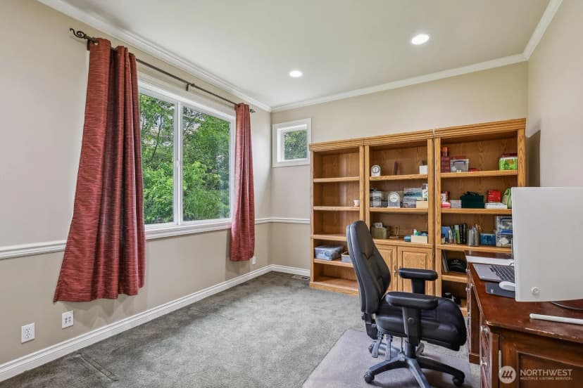 Property photo for 721 Lingering Pine Drive Nw, Issaquah photo 26