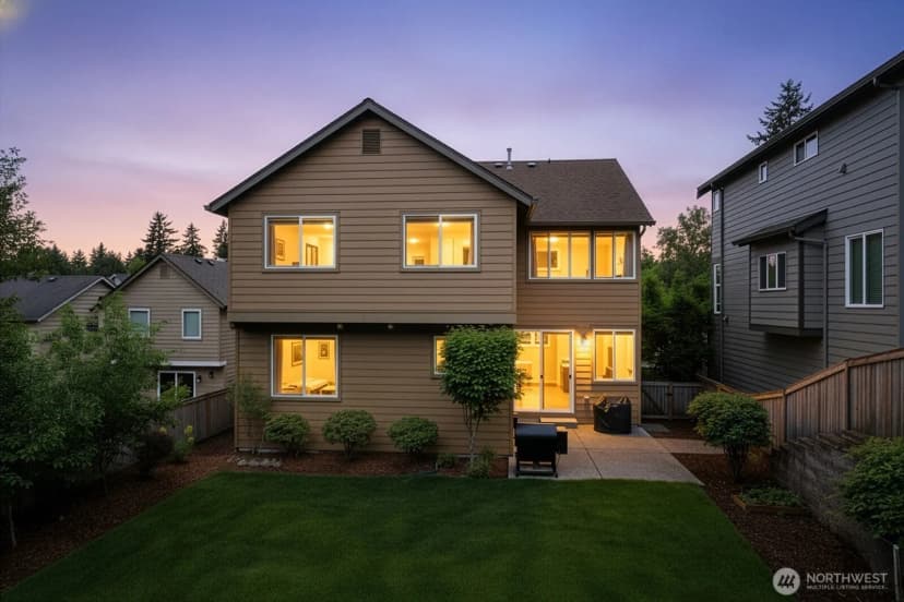 Property photo for 721 Lingering Pine Drive Nw, Issaquah photo 38