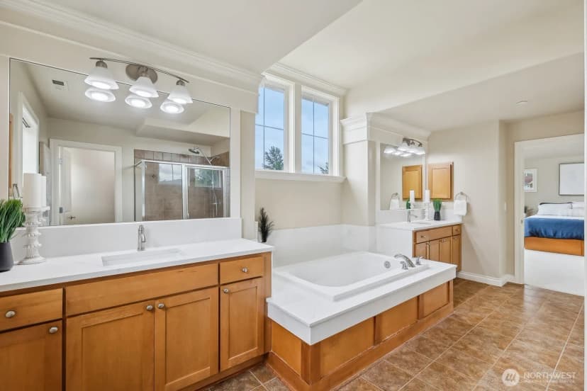 Property photo for 721 Lingering Pine Drive Nw, Issaquah photo 32