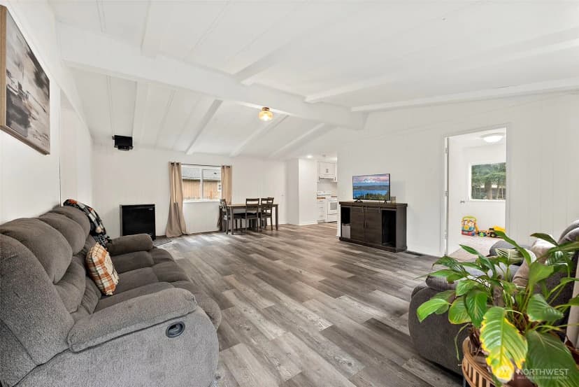 Property photo for 16503 Village Drive Se, Rainier photo 4