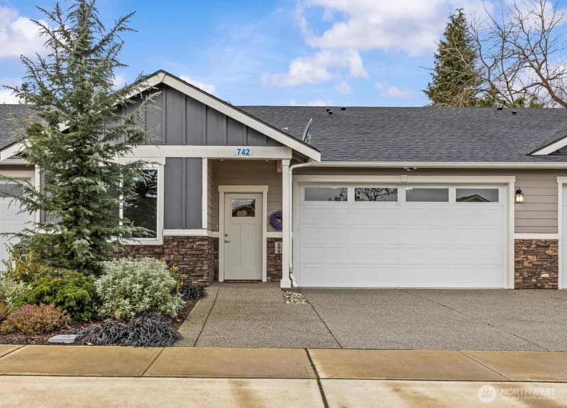 Property photo for 742 Parkland Loop, Sedro Woolley