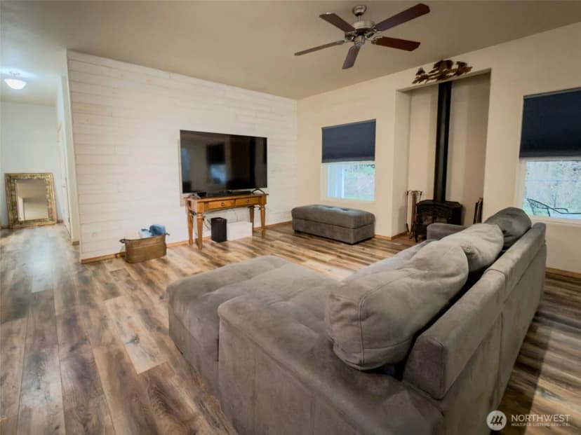 Property photo for 6503 Nw Bondale Lane, Silverdale photo 10
