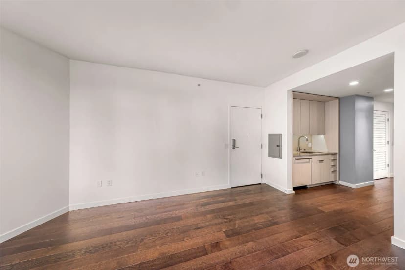 Property photo for 590 1st Avenue S #810, Seattle photo 9