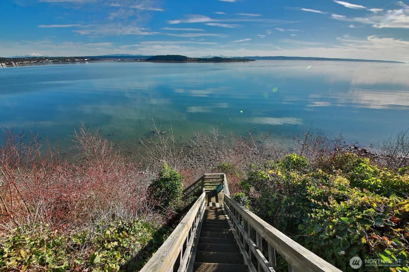 Property photo for 2820 Sw Scenic Heights Street, Oak Harbor photo 36