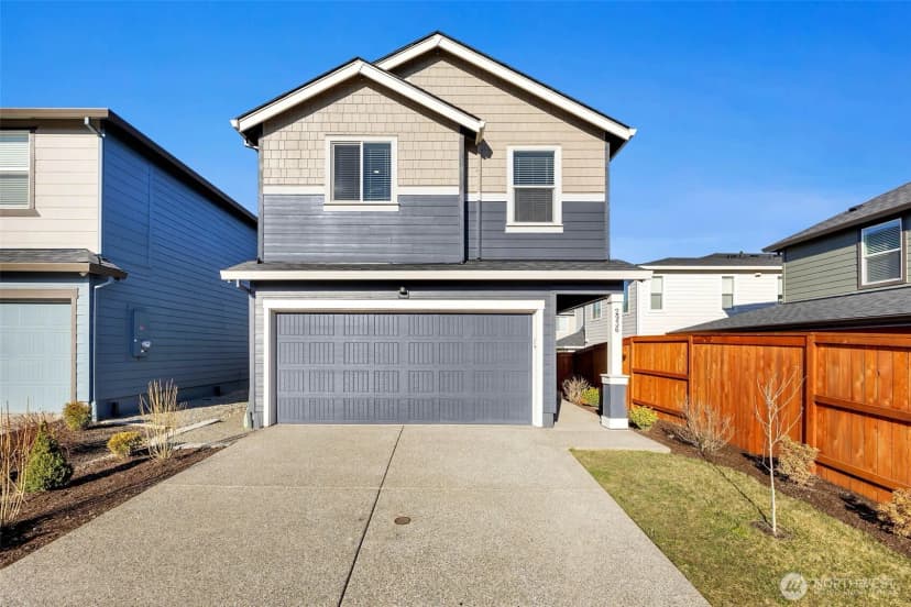 Property photo for 2936 N 3rd Way, Ridgefield